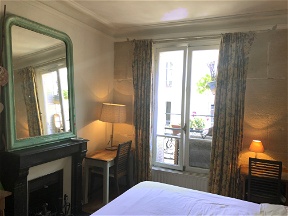 Private Room Paris 240104