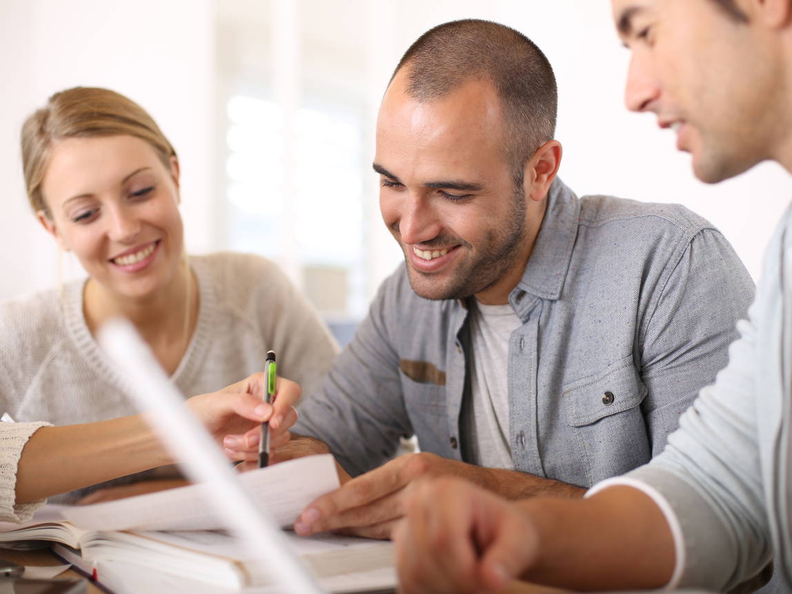 parents, locataire, étudiant