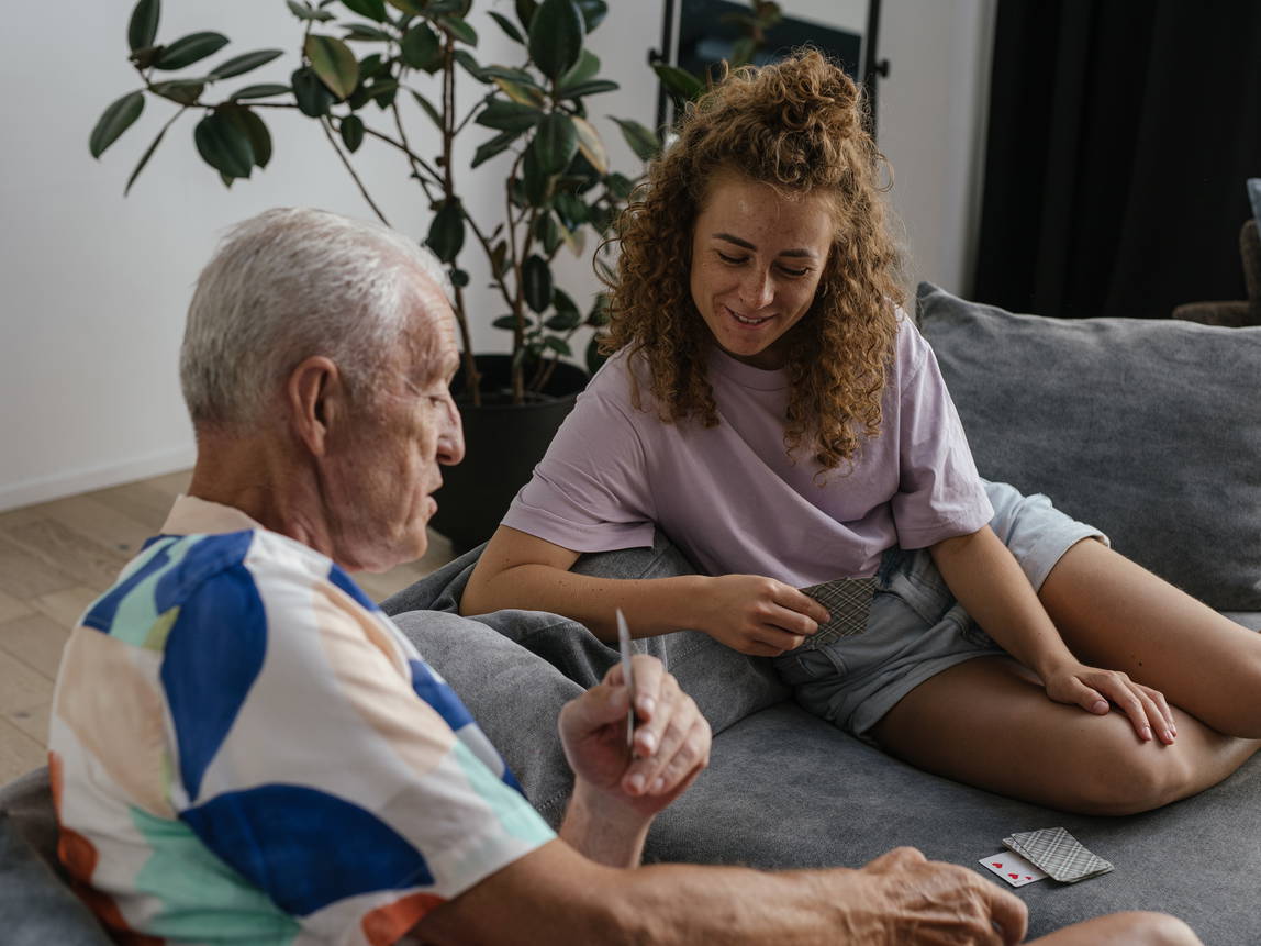 Louer une chambre chez soi quand on est retraité
