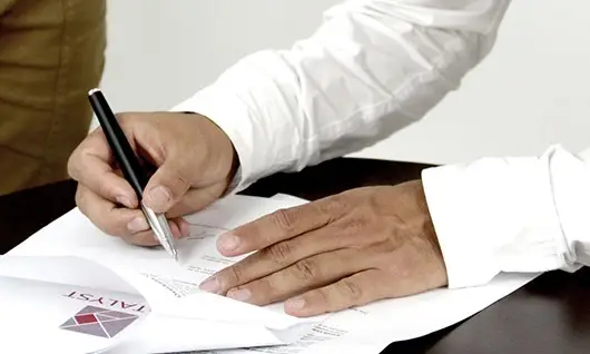 What's a guarantor? Definition and meaning