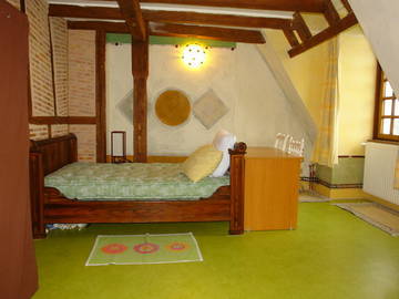 Roomlala | 1-2 Large Bedrooms for Rent in a Manor House Near Tours