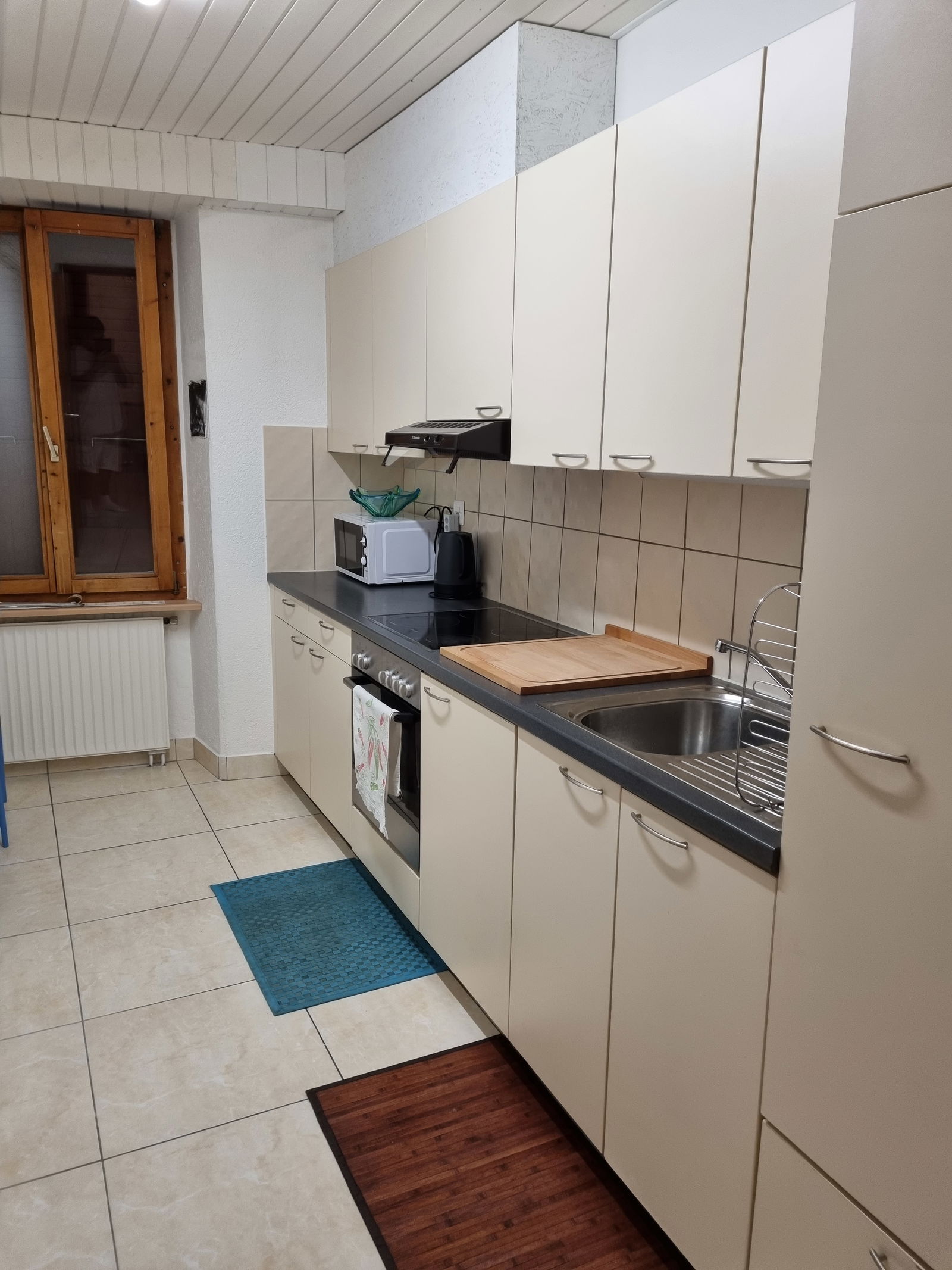 Entire Home Montreux 265920