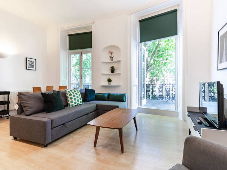 Homestay London 523190