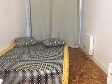 Roomlala | 1 CH De 13m2 En 1 Compañero De Habitación En Cergy Préf - Gare Rer-a 4mi