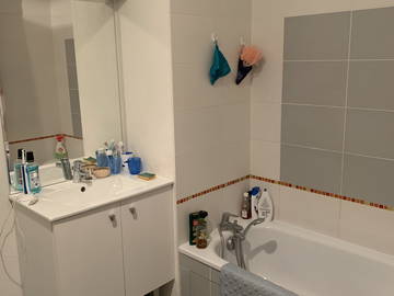 Colocation à louer à Cugnaux - photo 3 : salle de bain-3