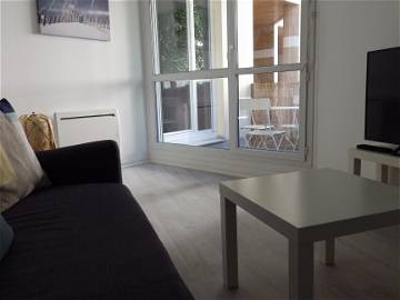 Room For Rent Montigny-Le-Bretonneux 255383