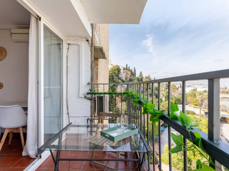 Homestay San Juan de Aznalfarache 499768-4