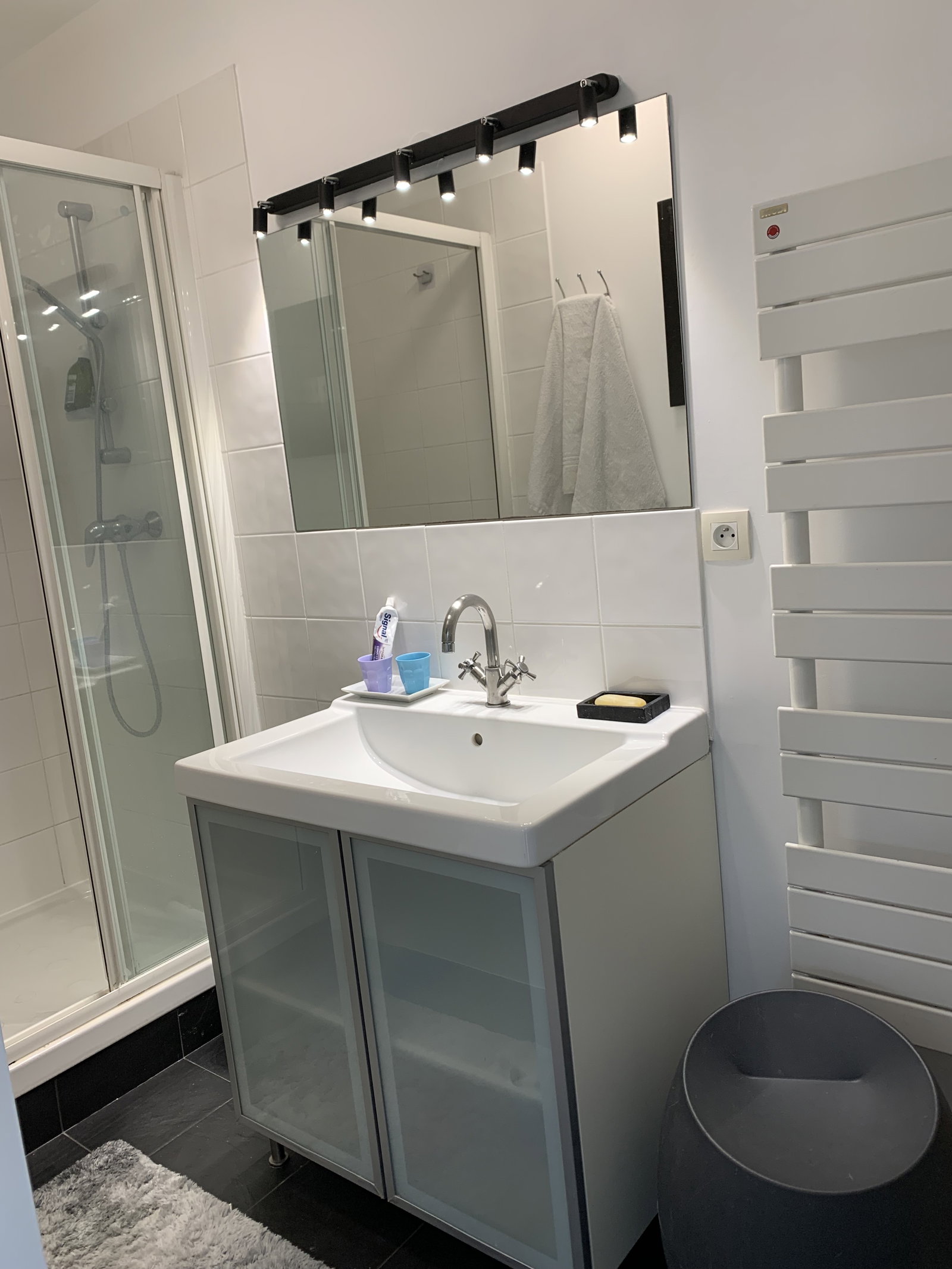 Homestay Suresnes 667452