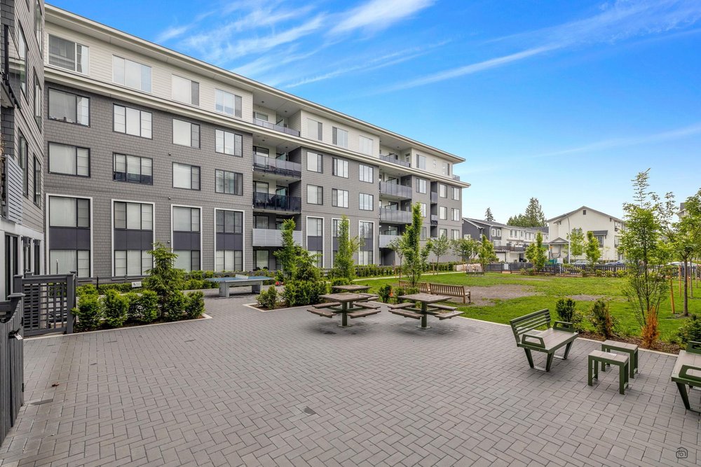 Życie Surrey 636215