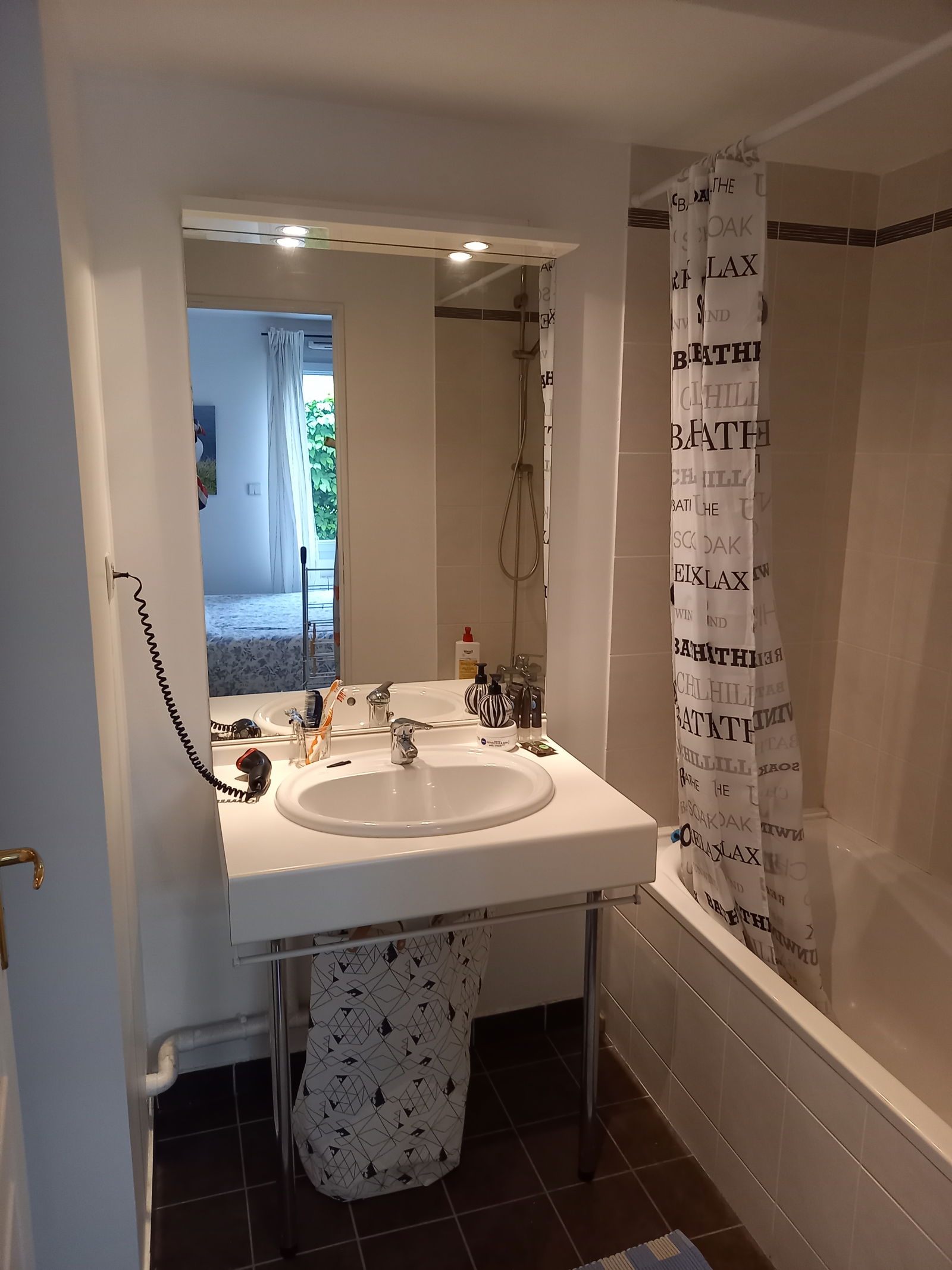 Niezależne Studio Lyon 249074