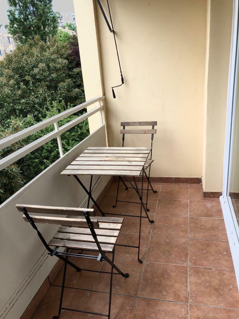 Colocação Lyon 246716