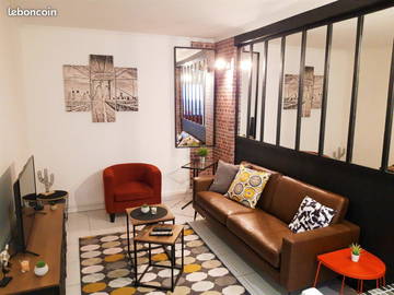 Roomlala | 1 Quarto Mobilado ESTACA, Estação, Comércios, Universidades em P