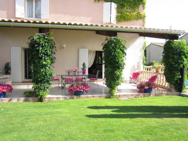 Bed And Breakfast Pertuis 56101
