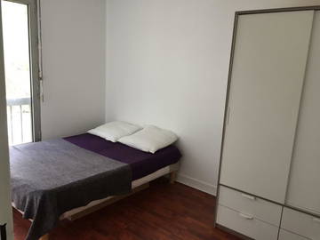 Roomlala | 1 sypialnia o powierzchni 12 m2 w mieszkaniu współdzielonym w Cergy Préf - stacja RER-A 4 mile