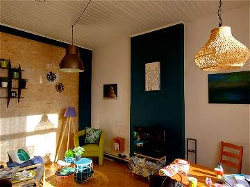 Roomlala | 1 Wunderschönes Zimmer in einer Mitbewohnerwohnung von 3 jungen Arbeitern