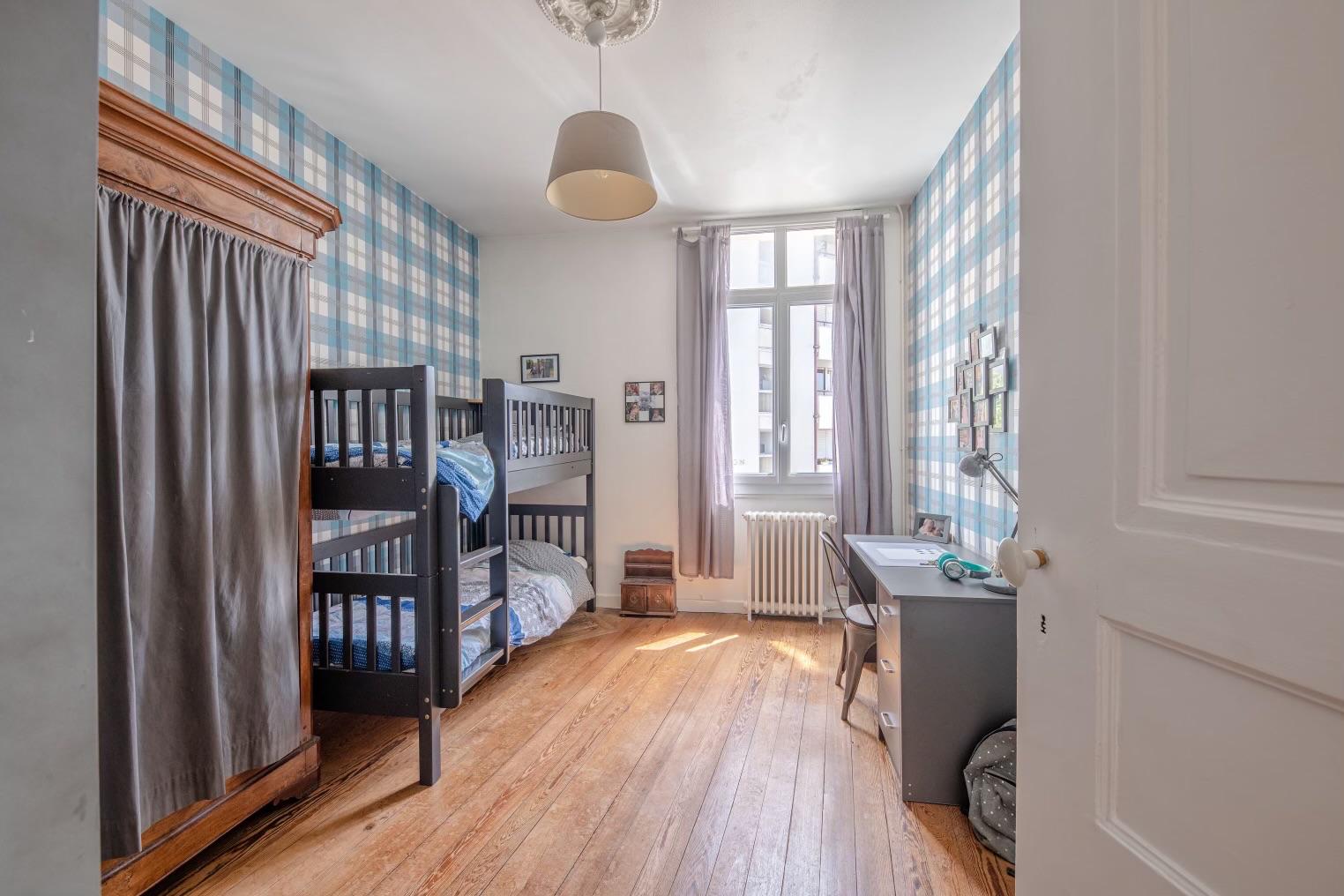 Hela Huset Bordeaux 651479