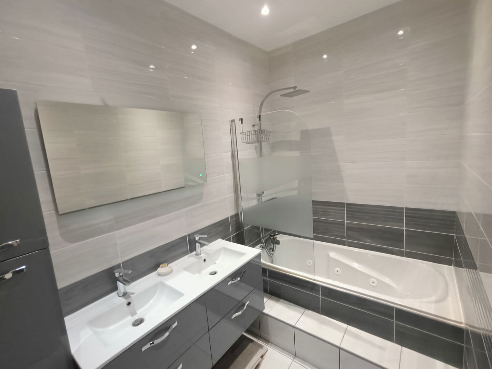 Colocatie Saint-Étienne 549310