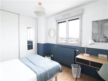 Roomlala | 11 M² Großes Zimmer, Komplett Möbliert - LY014