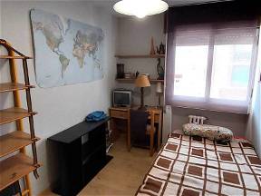 125m2/ 4 Zimmer/ 2 Badezimmer / Terrasse und Balkon