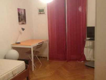 Roomlala | 12m2 Umeblowany Pokój dla Studentów 