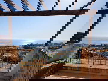 Colocation Kissonerga 561269-3