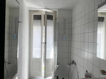 Logement entier à louer à Montreux - photo 3 : salle de bain-3