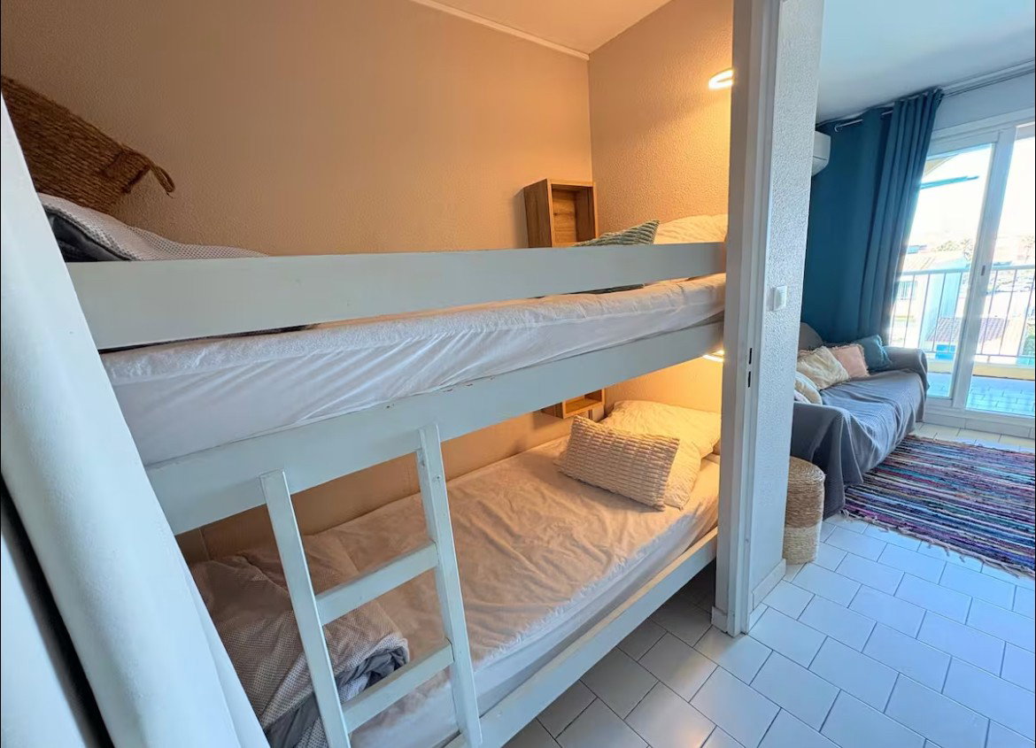 Entire Home Agde 661217