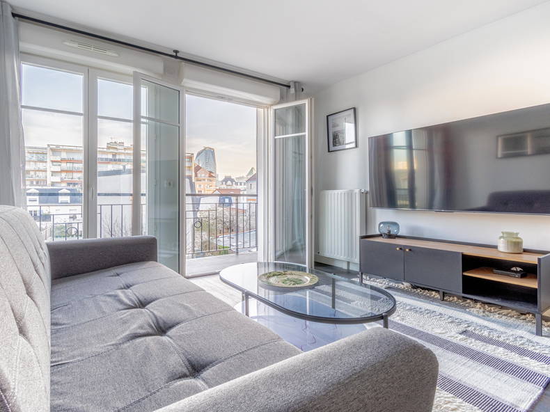 Homestay Puteaux 323903-1