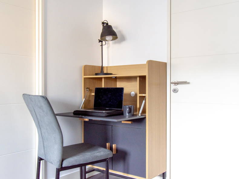 Homestay Puteaux 323903-4