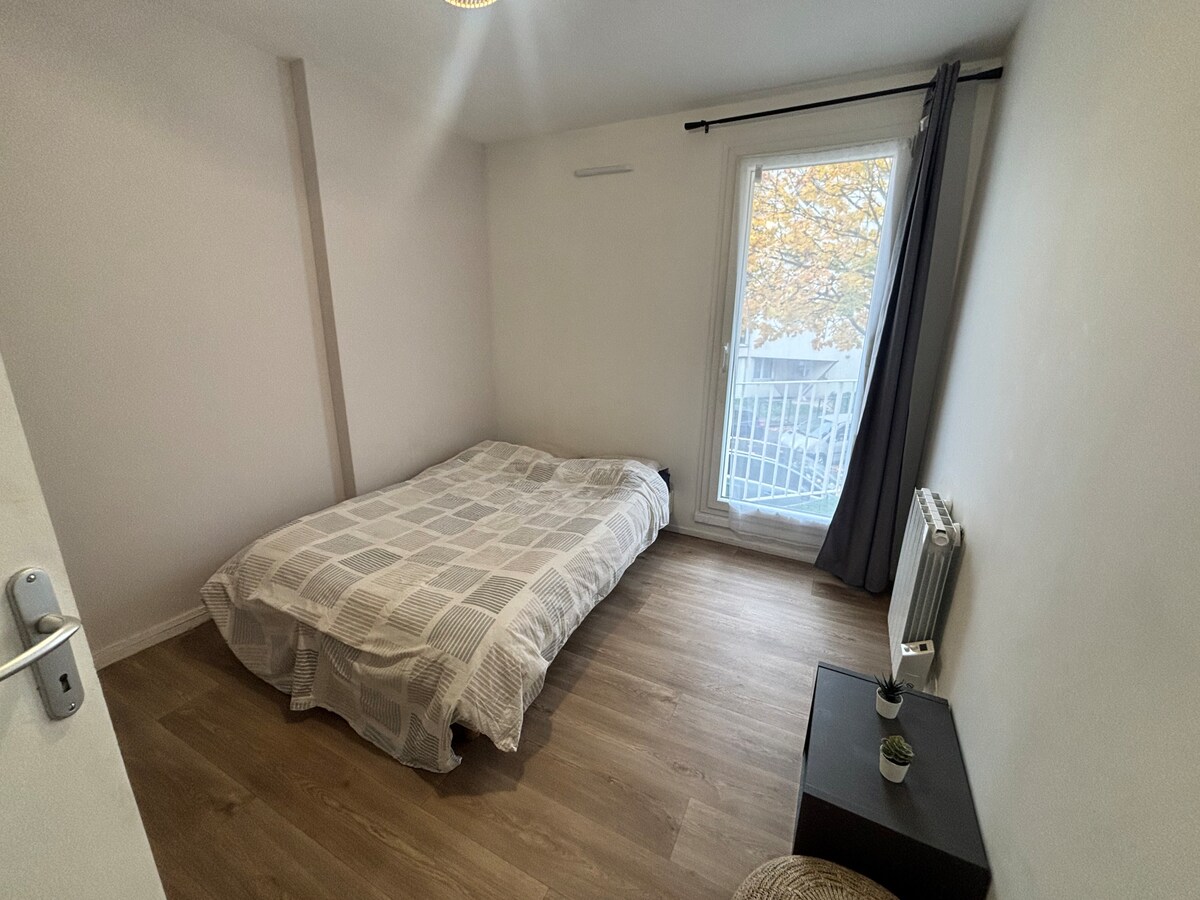 Camera Presso L'ospite Rosny-sous-Bois 677004