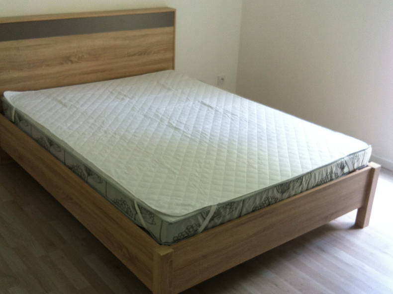 Quedarse En Casa Ouges 120702-1