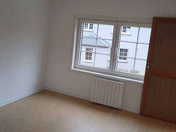 Shared housing for rent in Court-Saint-Étienne - photo 5: Other room-5