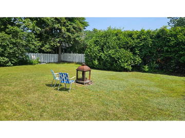 Homestay for rent in Trois-Rivières - photo 13: Garden-13
