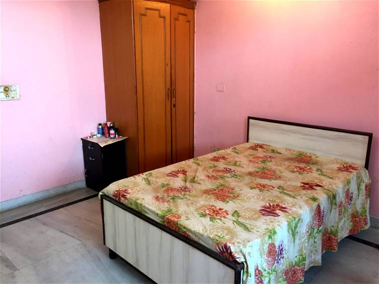 Room In The House Noida 168007-1