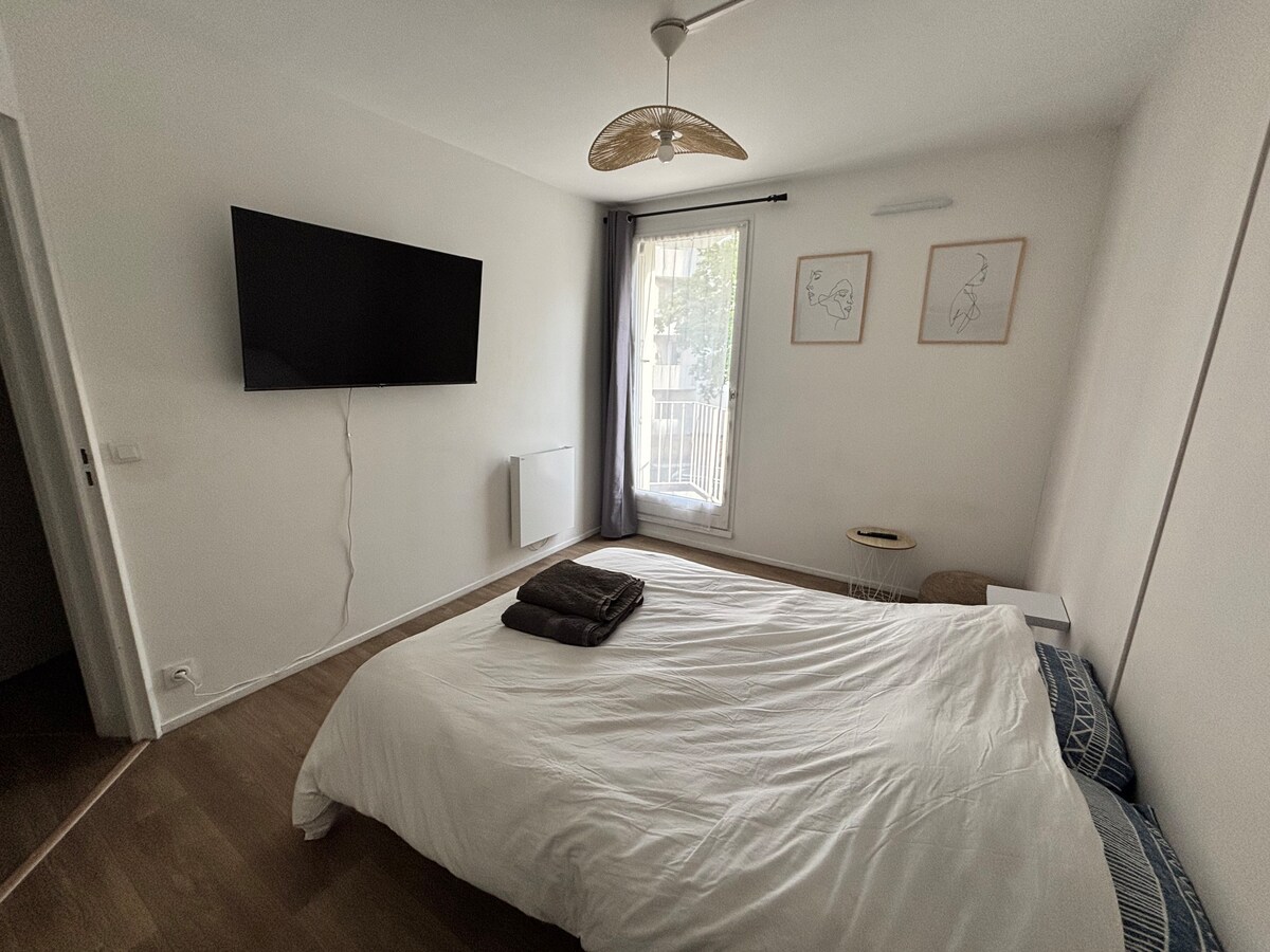 Homestay Rosny-sous-Bois 677004