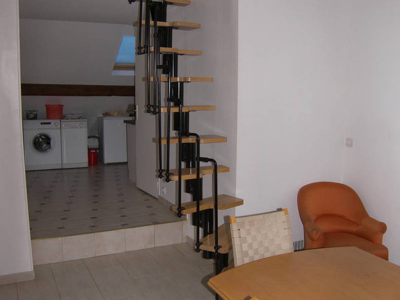 Entire Home Antony 74912-1