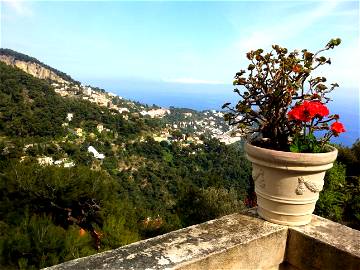Roomlala | 2 pièces, jardin, proche Monaco, vue mer