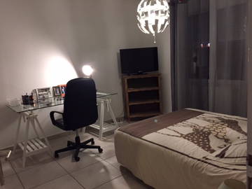 Roomlala | 2 pokoje studenckie w domu prywatnym