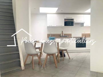 Roomlala | 2 Quartos Disponíveis em Alojamento Partilhado em Roubaix