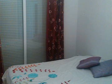 Roomlala | 2 quartos em casa de família bilíngue