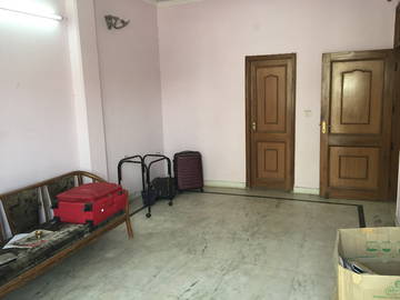 Chambre Chez L'habitant Noida 168007-4