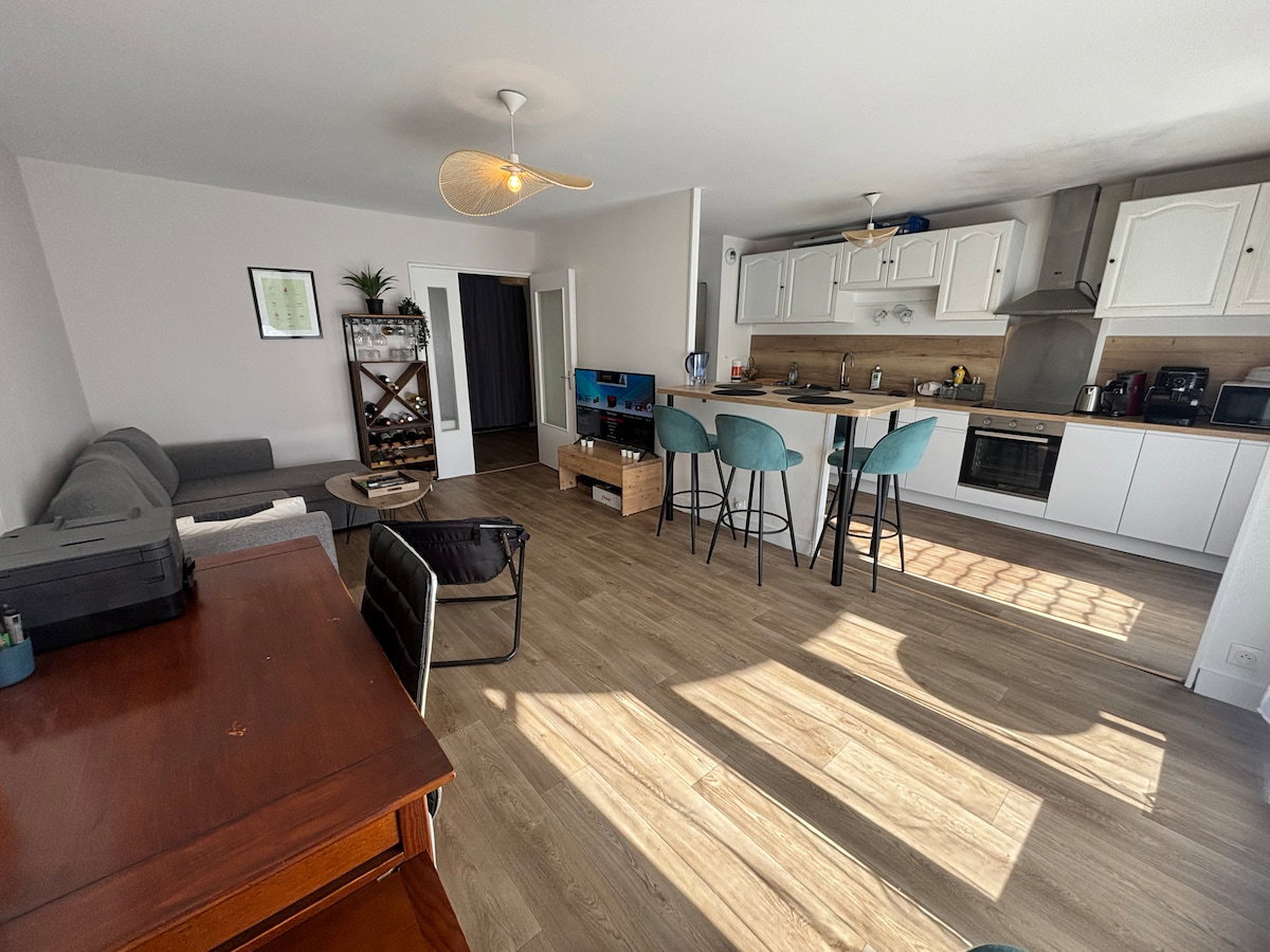 Homestay Rosny-sous-Bois 677004