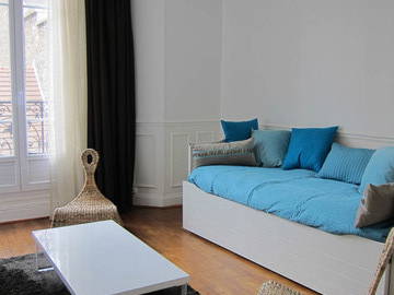 Roomlala | 2 Rooms of 40 M2 for Rent Near Paris