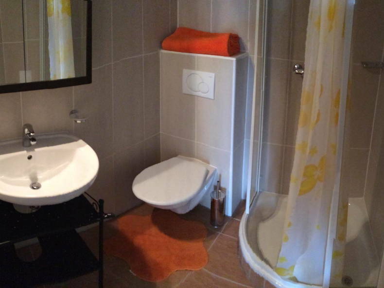 Ganzes Haus Lutry 143630-5