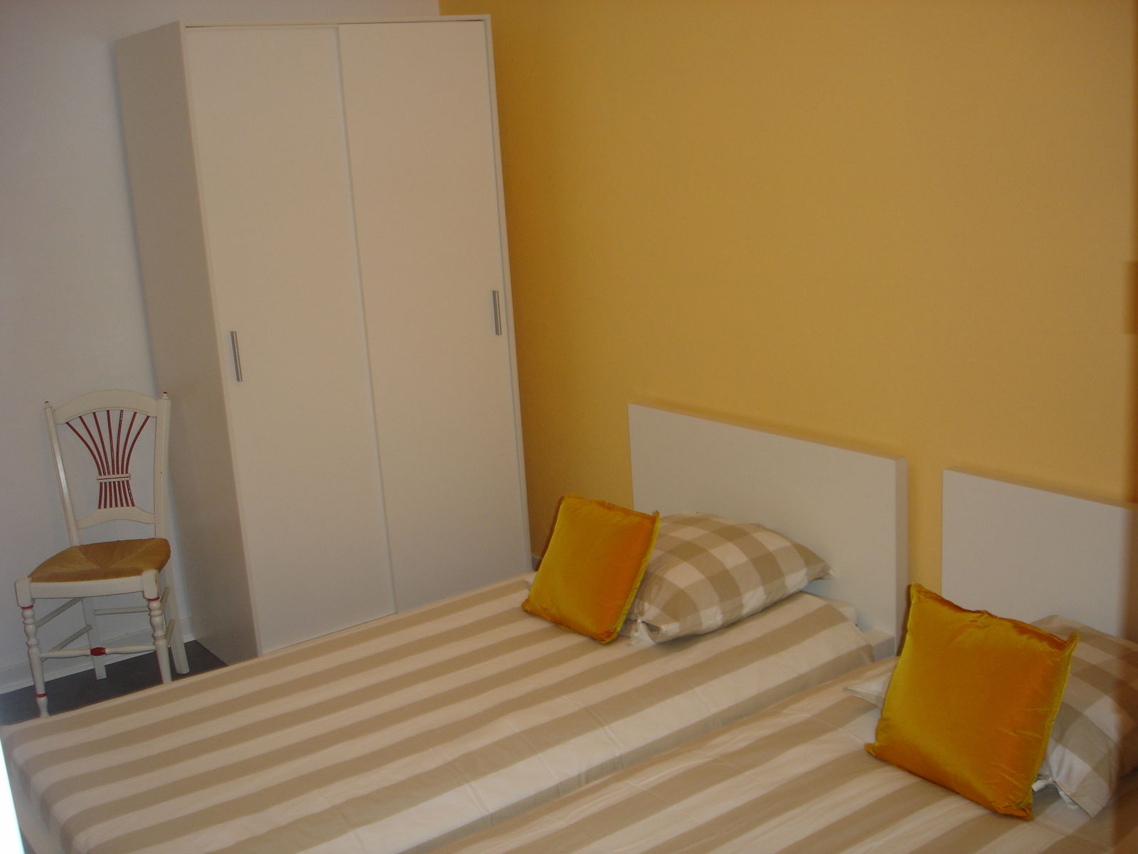 Onofhängeg Studio Dijon 76202