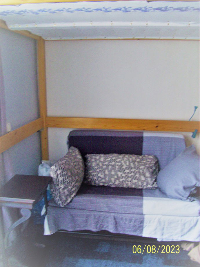 Independent Studio Vittel 107132