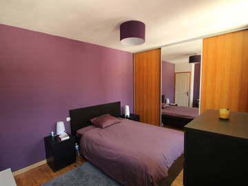Roomlala | 2 sypialnie do wynajęcia w pobliżu Chateaucreux