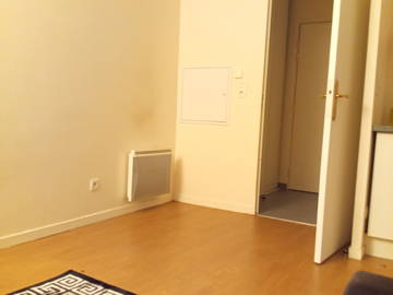 Roomlala | 2 Zimmer Möbliert