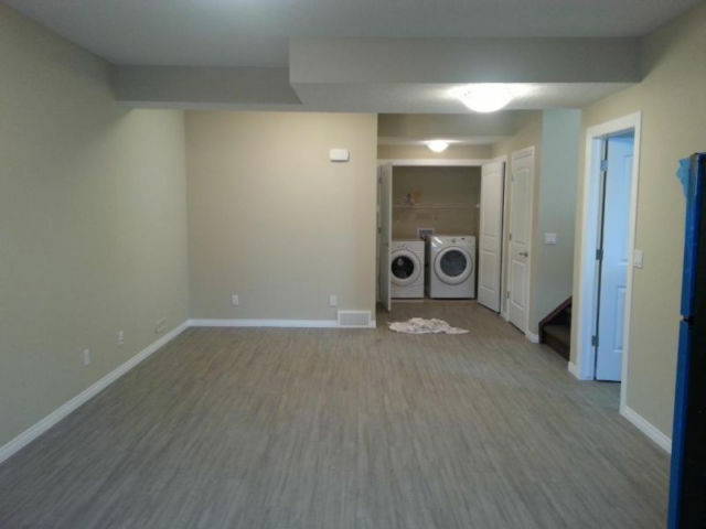 Homestay Calgary 128001-4