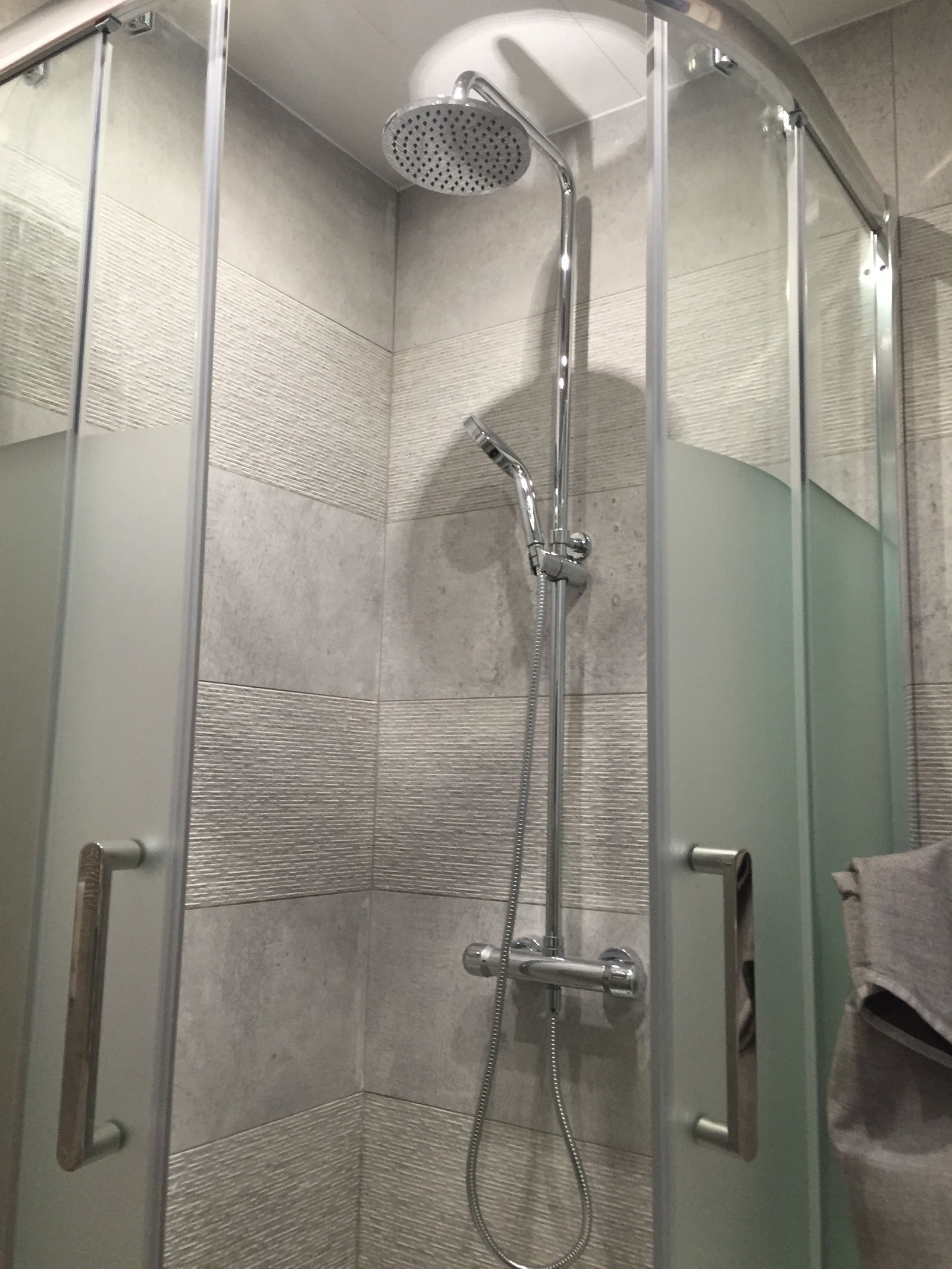 Estudio Independiente Paris 234609